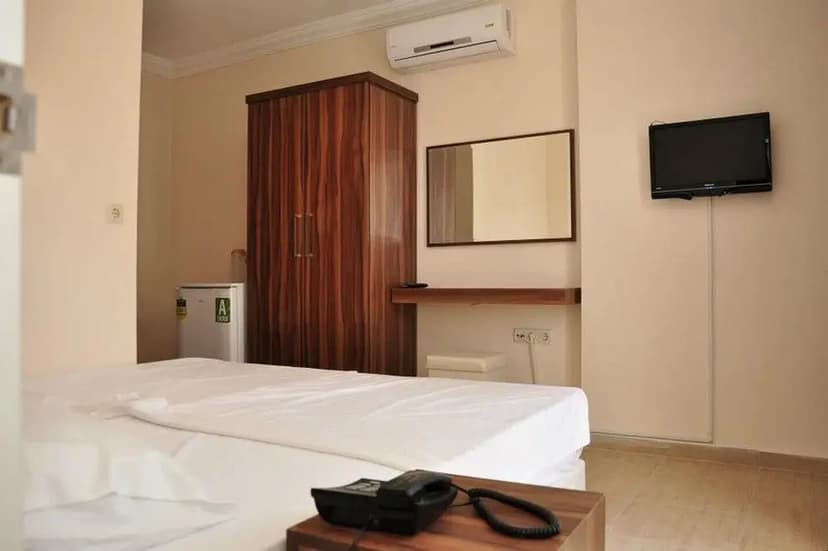 Un Side Apart Hotel