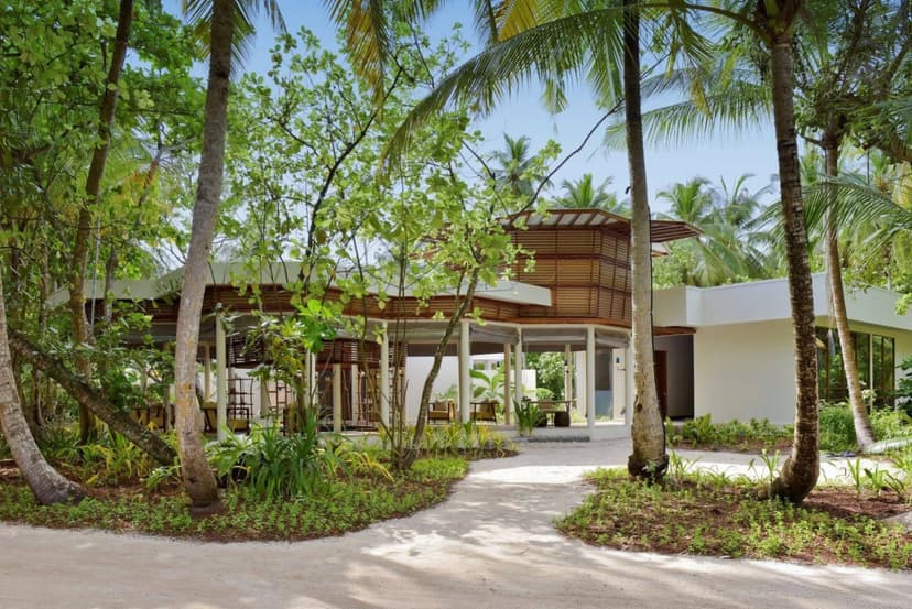 Отель Niva Dhigali Maldives