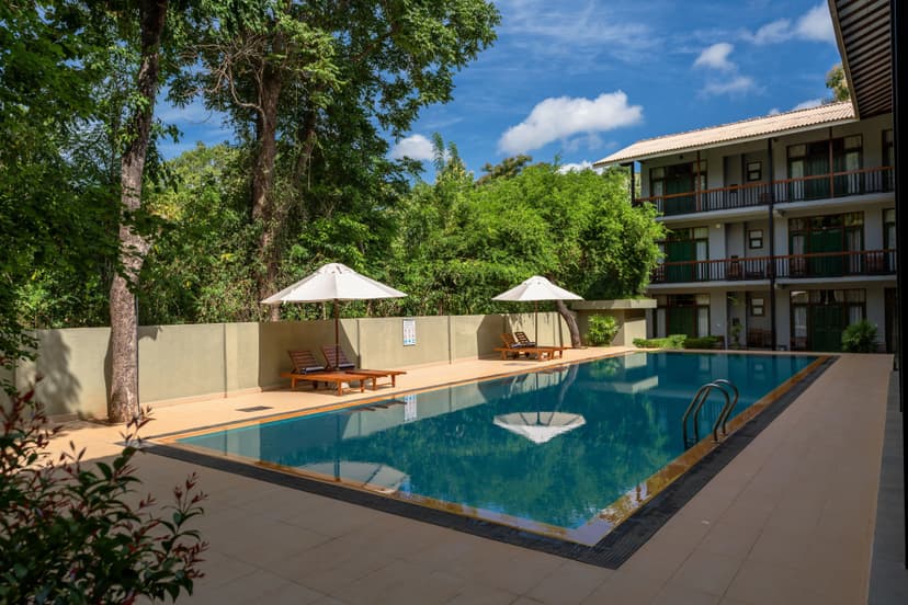 Отель Fresco Water Villa