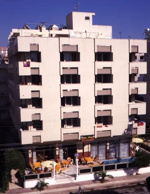 Отель Dias