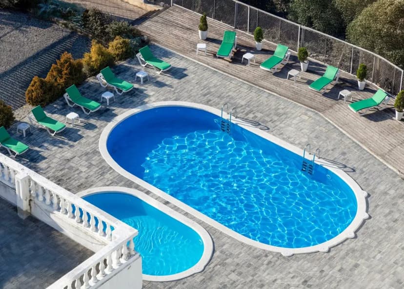Отель Гарден Хиллс  Hotel by Provence