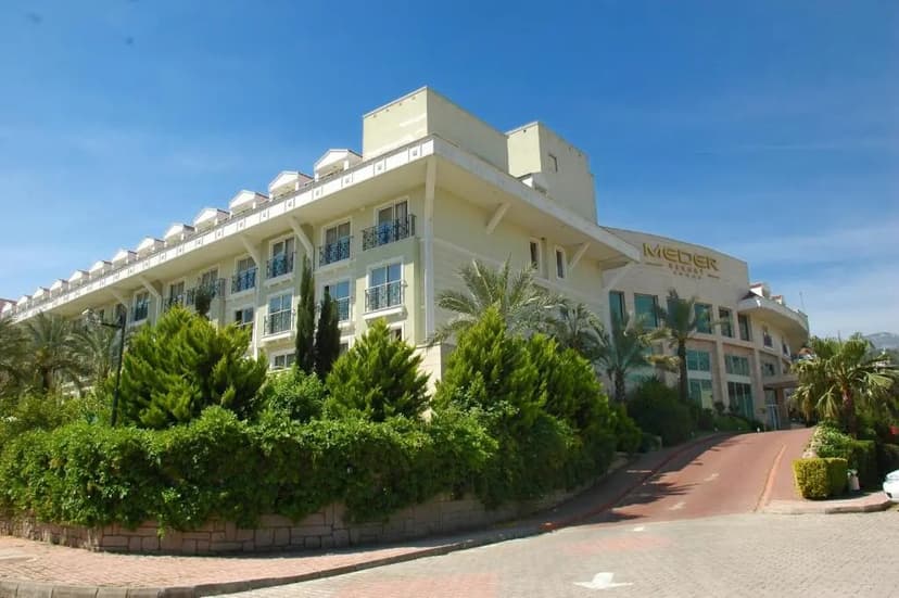 Курорт Meder Resort Hotel