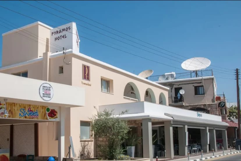 Pyramos Hotel