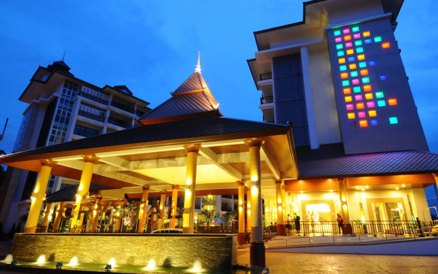 Отель Crystal Palace Pattaya