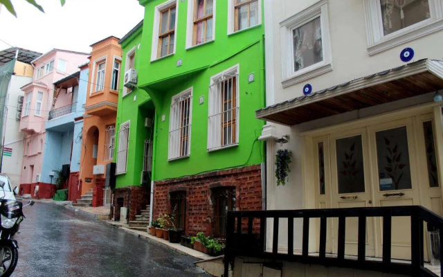 Megaron Hotel