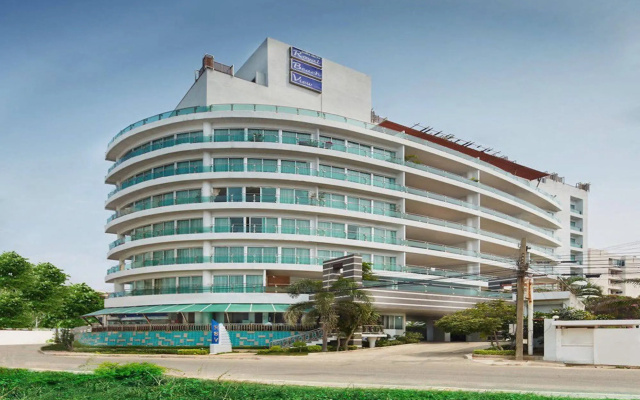 Royal Beach View Suites