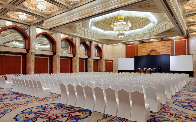 Отель InterContinental Abu Dhabi by IHG