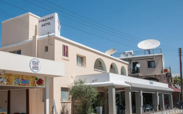 Pyramos Hotel