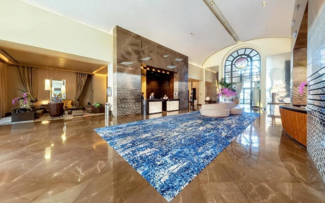 Monte-Carlo Bay Hotel & Resort