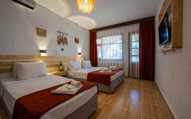 Отель Oscar Seaside Hotel & Spa