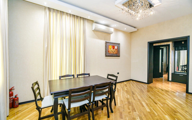 Апартаменты LUX Apartment Nizami street 73
