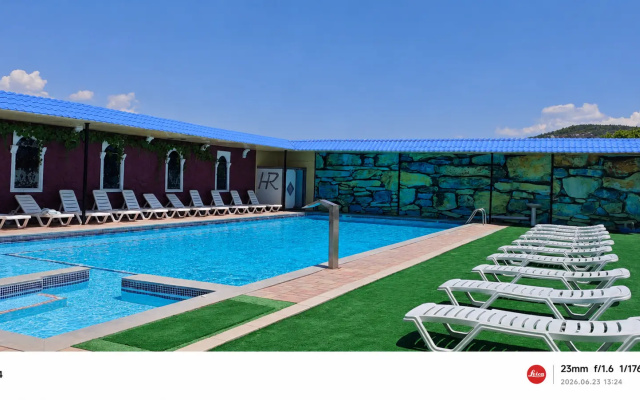 Отель Canyon Hills
