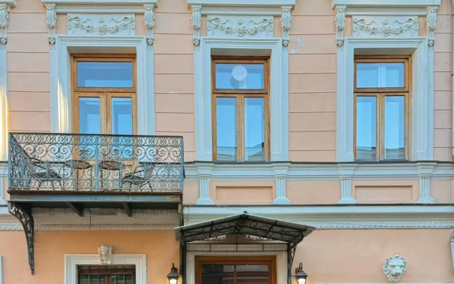Отель ARTS HOTEL BY SQUARE