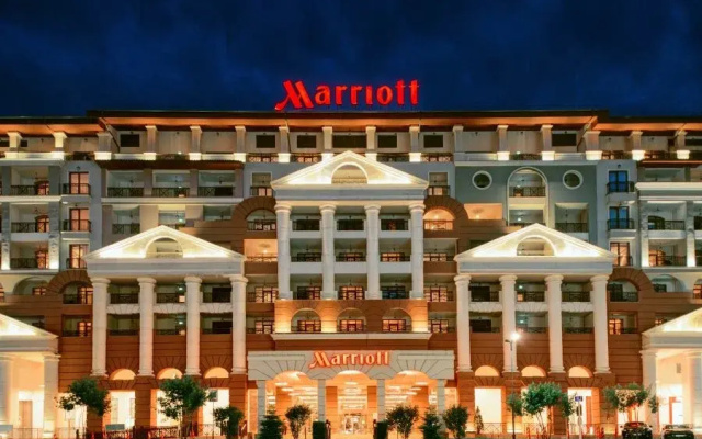 Отель Marriott Krasnaya Polyana