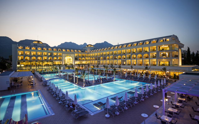 Отель Karmir Resort  & SPA
