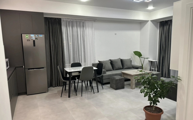 Квартира White 47